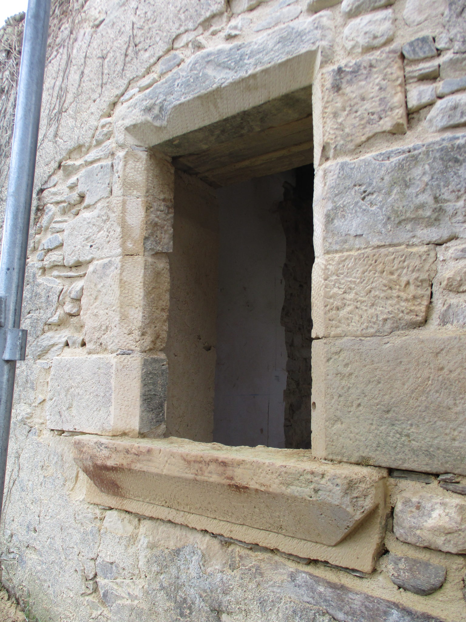 Création d'une ouverture pierre de récupération modèle 16ème / Secteur Excideuil, Dordogne